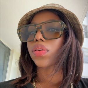 New - Tom Ford Redford Yellow Photochromatic Square  Sunglasses FT1153 52…